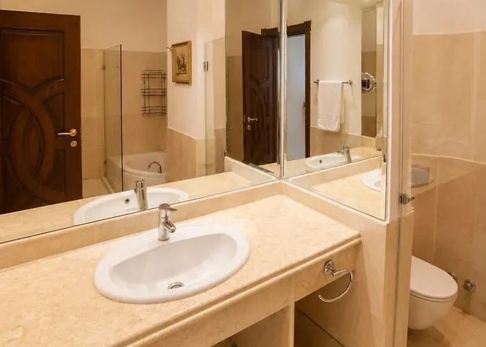 Villa Beachfront Mansion With A Private Pool In Hadaba *