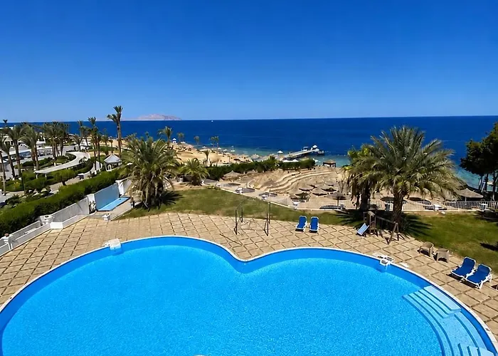 Beachfront Mansion With A Private Pool In Hadaba Charm el-Cheikh