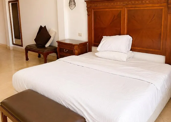 Beachfront Mansion With A Private Pool In Hadaba Sharm El-Sheikh