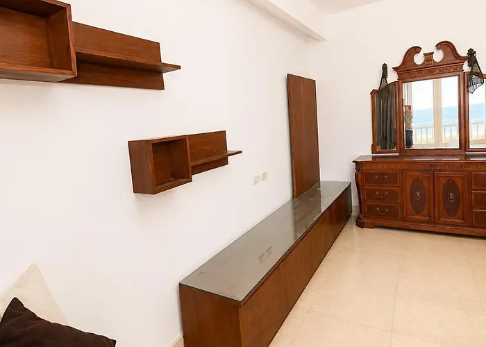 Beachfront Mansion With A Private Pool In Hadaba Villa *